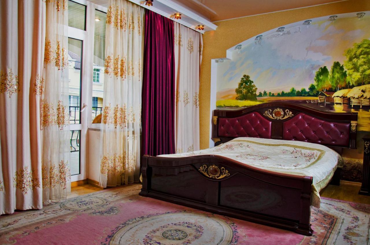 Hotel Ezio Codru Habitación foto
